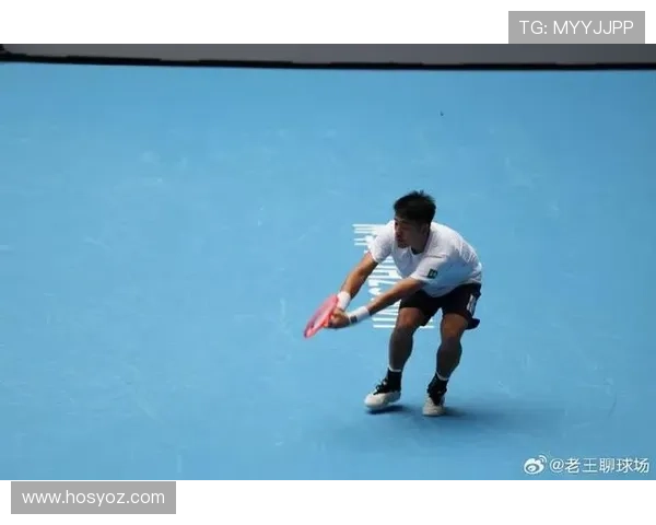 国内网球赛激战正酣 精英选手争锋挑战巅峰荣誉