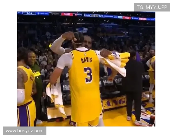 浓眉带领湖人逆转击败勇士 詹姆斯关键时刻挺身而出